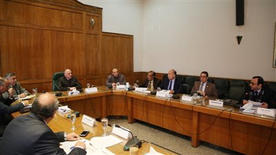 لجنة إيراد النهر: استمرار حالة الطوارئ لتوفير الاحتياجات المائية بعد انتهاء السدة الشتوية (صور)