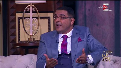 مؤرخ موسيقي يكشف بدايات أم كلثوم: “دولة لوحدها بسفرائها” (فيديو)