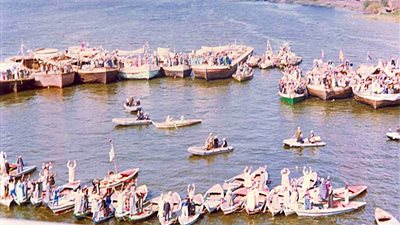 بسبب الطقس السيئ.. توقف حركة الصيد بميناء البرلس