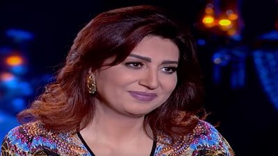 وفاء عامر تطالب وزير الطيران بالتراجع عن قرار إيقاف الطيار بسبب محمد رمضان