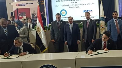 طارق الملا يشهد توقيع 7 اتفاقيات مع كبريات شركات البترول الأمريكية والبريطانية