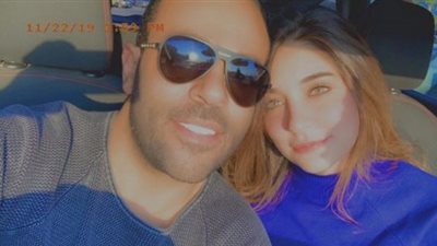 خطيبة تامر عاشور تثير الجدل مرة أخرى بصورة معه