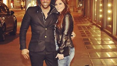 إليسا تعود للجدل مرة أخرى بالظهور مع صديقها وديع النجار.. ومتابع: رجعتي للقرف تاني (صورة)