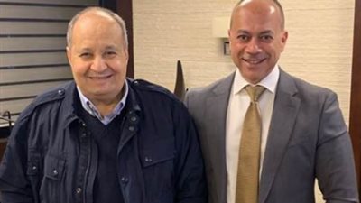 تامر مرسي يعلن تعاقده مع السيناريست وحيد حامد لتقديم عمل درامي (صورة)