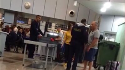 أمين الشرطة في واقعة “تحرش السائح البريطاني” يطلب نقله من مطار الغردقة