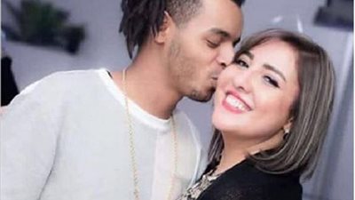 مى كساب تحتضن أوكا وترد على خبر انفصالهما (صورة)