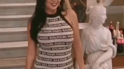 رانيا يوسف ترقص على مهرجان بنت الجيران (فيديو)