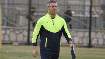 رسميًا.. وادي دجلة يعلن تعيين مدرب يوناني للفريق