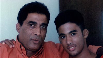 أشرف زكي يعلن مقاضاة ورثة أحمد زكي بسبب بيع مقتنيات شخصية وإهانة تراثه الفني