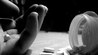 انتحار شاب بتناول قرص غلة لمروره بأزمة نفسية في البحيرة