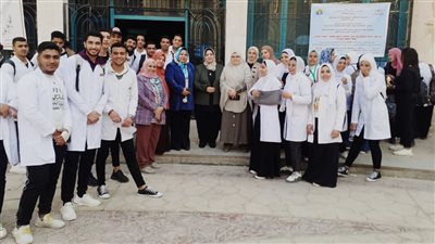 تمريض حلوان تنظم قافلة توعوية حول رعاية صحة المرأة | صور 