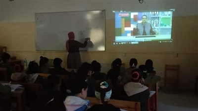تعليم الجيزة تتابع وتوثق تنشيط وتفعيل حصص المشاهدة بالمدارس | صور