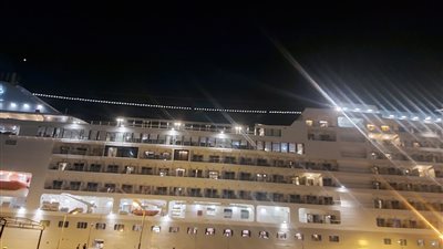 ميناء بورسعيد يستقبل أحدث وأكبر سفن عائلة سيلفر سي وعلى متنها 974 سائحًا 