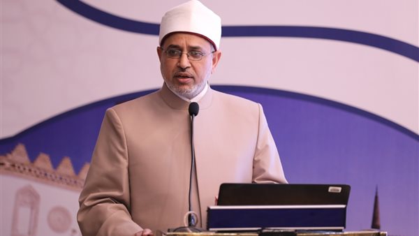 الدكتور سلامة داود