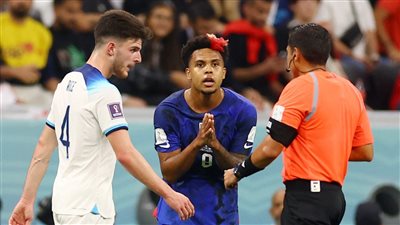 نتيجة الشوط الأول.. كرة في القائم وتعادل سلبي في مباراة أمريكا وإنجلترا