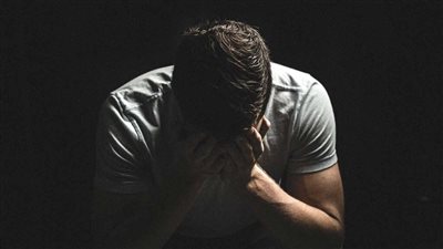 صارحته بخيانتها له.. محاكمة المتهم بإنهاء حياة زوجته بالأميرية