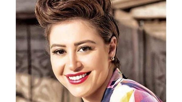 الفنانة منة شلبي