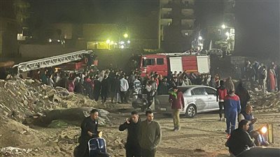 على طريقة أبو العربي.. تفاصيل إنقاذ حياة شخص حاول إنهاء حياته من أعلى برج ضغط عالٍ بالمحلة