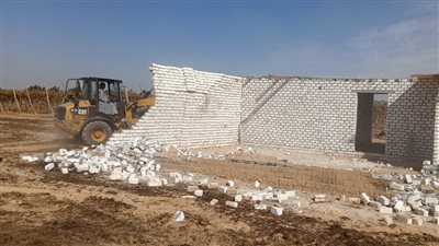 إزالات فورية لـ 11 حالة تعد على أراض زراعية وأملاك دولة بأسيوط