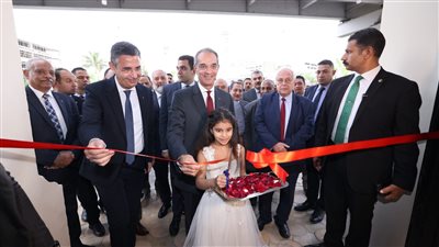 وزير الاتصالات يفتتح مكتب بريد القاهرة التاريخي بالعتبة بعد ترميمه لتقديم خدمات مصر الرقمية 