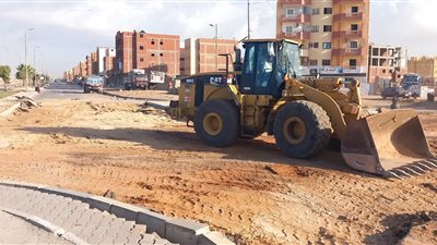 رئيس جهاز العاشر يكلف شركات المقاولات بسرعة الانتهاء من المشروعات المسندة إليها