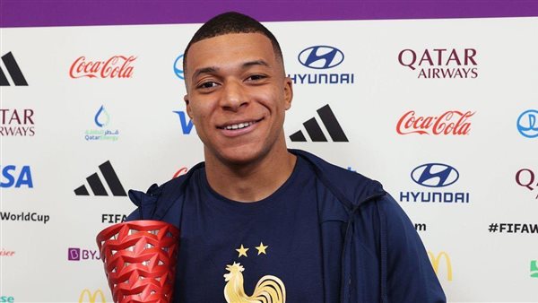 كيليان مبابي لاعب