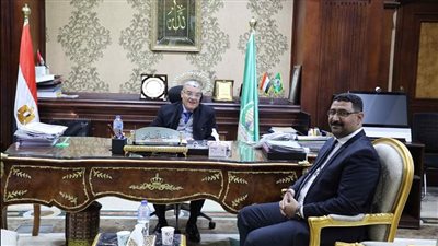 محافظ المنيا يبحث مع وكيل وزارة الزراعة زيادة إنتاجية المحاصيل ودفع التنمية