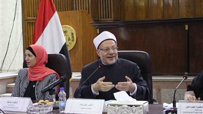 مفتي الجمهورية: الصحابة كانوا يتنافسون على خدمة النبي من شدة حبهم له