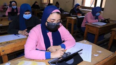 الحكومة تحسم الجدل بشأن تقديم موعد امتحانات الفصل الدراسي الأول بسبب الفيروس المخلوي | بث مباشر