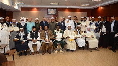 رئيس خريجي الأزهر: المتطرفون يستخدمون التكنولوجيا الحديثة في حروبهم الفكرية وتجنيد الأطفال 