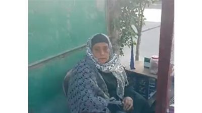 قصة كفاح آنسة في عمر الـ 60 ببني سويف: بربي عيال أخويا.. واتقدملي عرسان كتير لكن ضحيت عشانهم | بث مباشر