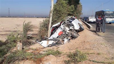 بينهم سيدات.. ننشر أسماء مصابي حادث تصادم ميكروباص بتريلا في قنا