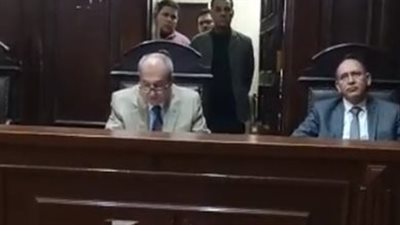 المشدد 15 عامًا للمتهم بقتل نجل شقيقته المعاق بالإسماعيلية| بث مباشر