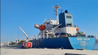 لأول مرة بعد تطوير رصيف عباس.. ميناء غرب بورسعيد يستقبل أول سفينة كيماويات | صور وفيديو 