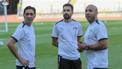 مدرب منتخب مصر: احتفالات الأهلي أثرت علينا أمام غينيا.. وهذه كواليس استبعاد محمد هلال
