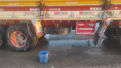 أثناء جولة ميدانية.. محافظ أسوان يضبط شاحنة خلال غسلها بمدخل كوبرى أسوان الملجم 