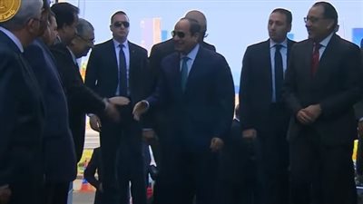 الرئيس السيسي يصل إلى مدينة المنصورة الجديدة