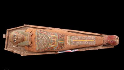 الآثار تعلن الكشف عن مبنى جنائزي ضخم ونماذج بورتريهات بمنطقة جرزا بالفيوم| صور 