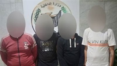 القبض على 4 أشخاص بتهمة احتجاز 75 متعاطيًا للمخدرات بالمقطم