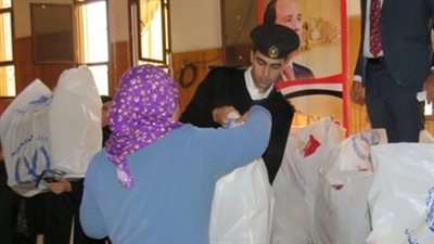  الداخلية: قوافل إنسانية وطبية للكشف على المواطنين بالوادي الجديد