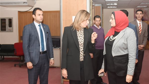 وزيرة الثقافة