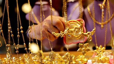عيار 21 يسجل 1900 جنيه.. سعر الذهب اليوم الجمعة في ختام التعاملات 