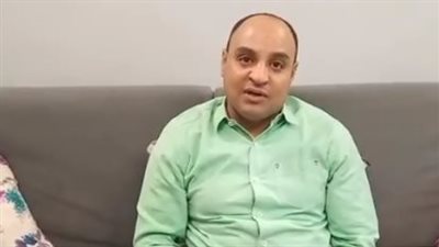 معلمة تتعدى على طالب إعدادي بأسيوط.. ووالده: ضربته بالعصاية على وشه وقطعت الكشاكيل بتاعته | بث مباشر