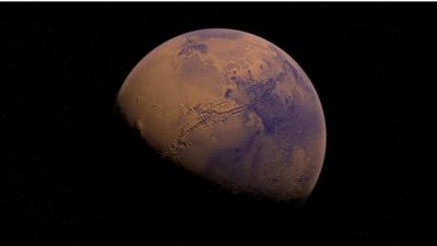 اختفاء كوكب المريخ خلف القمر.. ظاهرة فلكية مميزة ستشاهدها بالعين المجردة