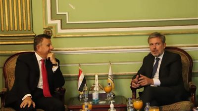 رئيس جامعة عين شمس يستقبل السفير الإيطالي بالقاهرة لتعزيز سبل التعاون الدولي 