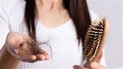 تورم أصابع القدم وتساقط الشعر.. أعراض جديدة لفيروس كورونا