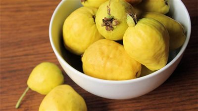 ماذا تفعل الجوافة في جسم الإنسان ؟.. تقى من أمراض القلب