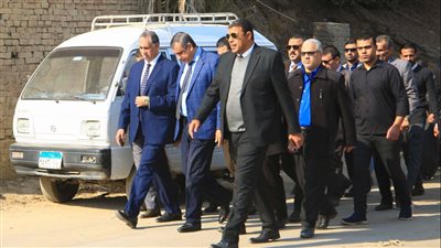 النقيب العام يشارك في مراسم تشييع جنازة محامي كرداسة │ صور