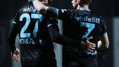 تريزيجيه يسجل في تعادل طرابزون سبور مع كريستال بالاس وديًا