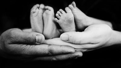 الصحة الأمريكية: عمليات الإغلاق الوبائي ارتبطت بانخفاض معدلات المواليد